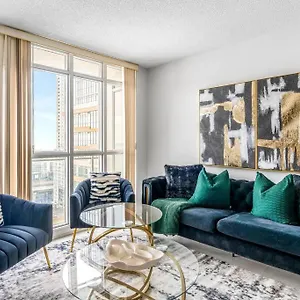  Apartment One Bed And Den Upscale Comfort With Parking