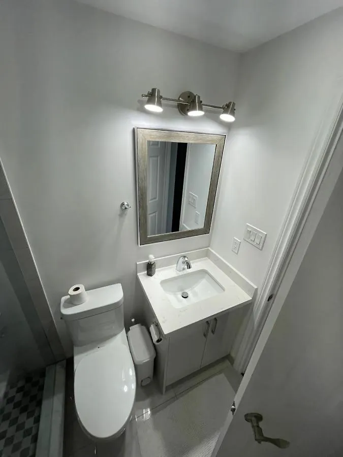 Toronto Great Located Apartment Canada